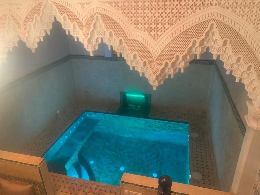 Super Riad Avec Piscine Interieureマラケシュ エクステリア 写真